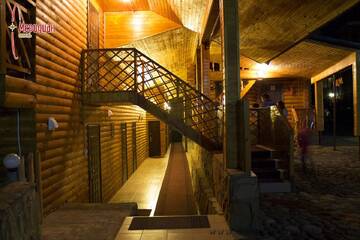 Стандартный двухместный номер с 2 отдельными кроватями и видом на горы в Гостинице Меридиан